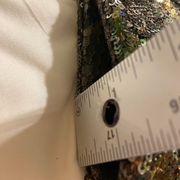 BIG BUDDA Sequined Camo Clutch - Picture 5 of 8